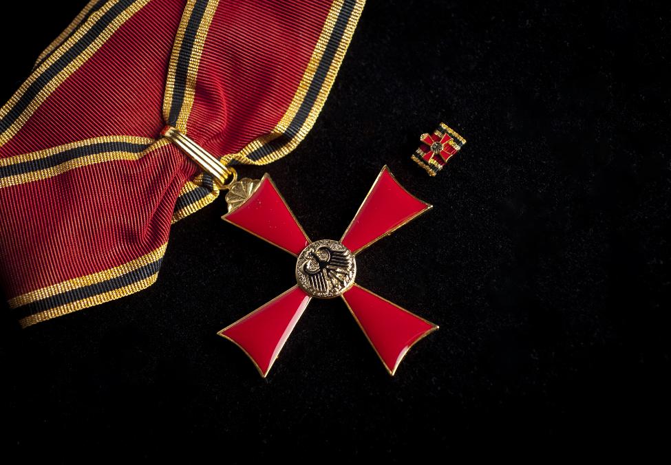 Bundesverdienstkreuz, First Class